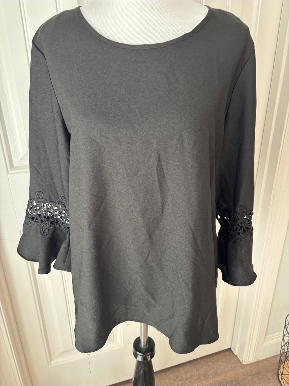 Zac & Rachel Black 3/4 Sleeve Tunic with Lace Trim